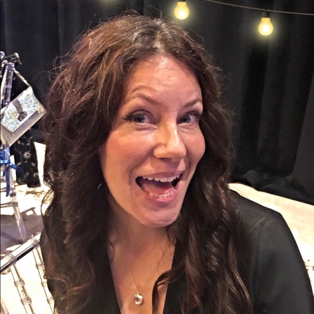 Meet your Posher, Julie